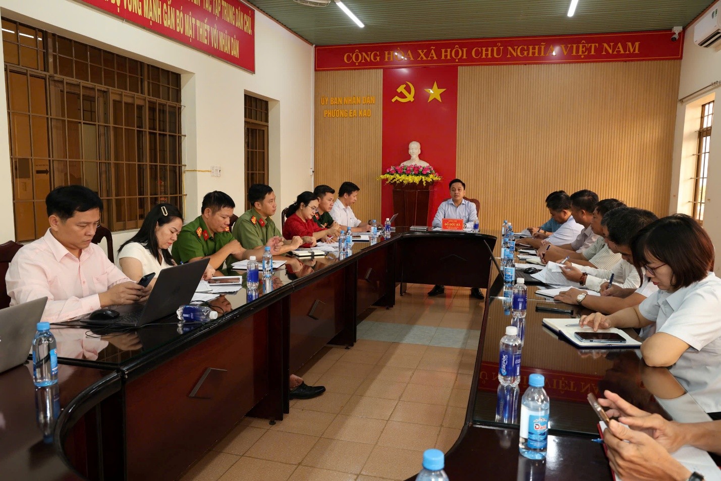 PHƯỜNG EA KAO HỌP TRIỂN KHAI NHIỆM VỤ THỰC HIỆN ĐỀ ÁN 104
