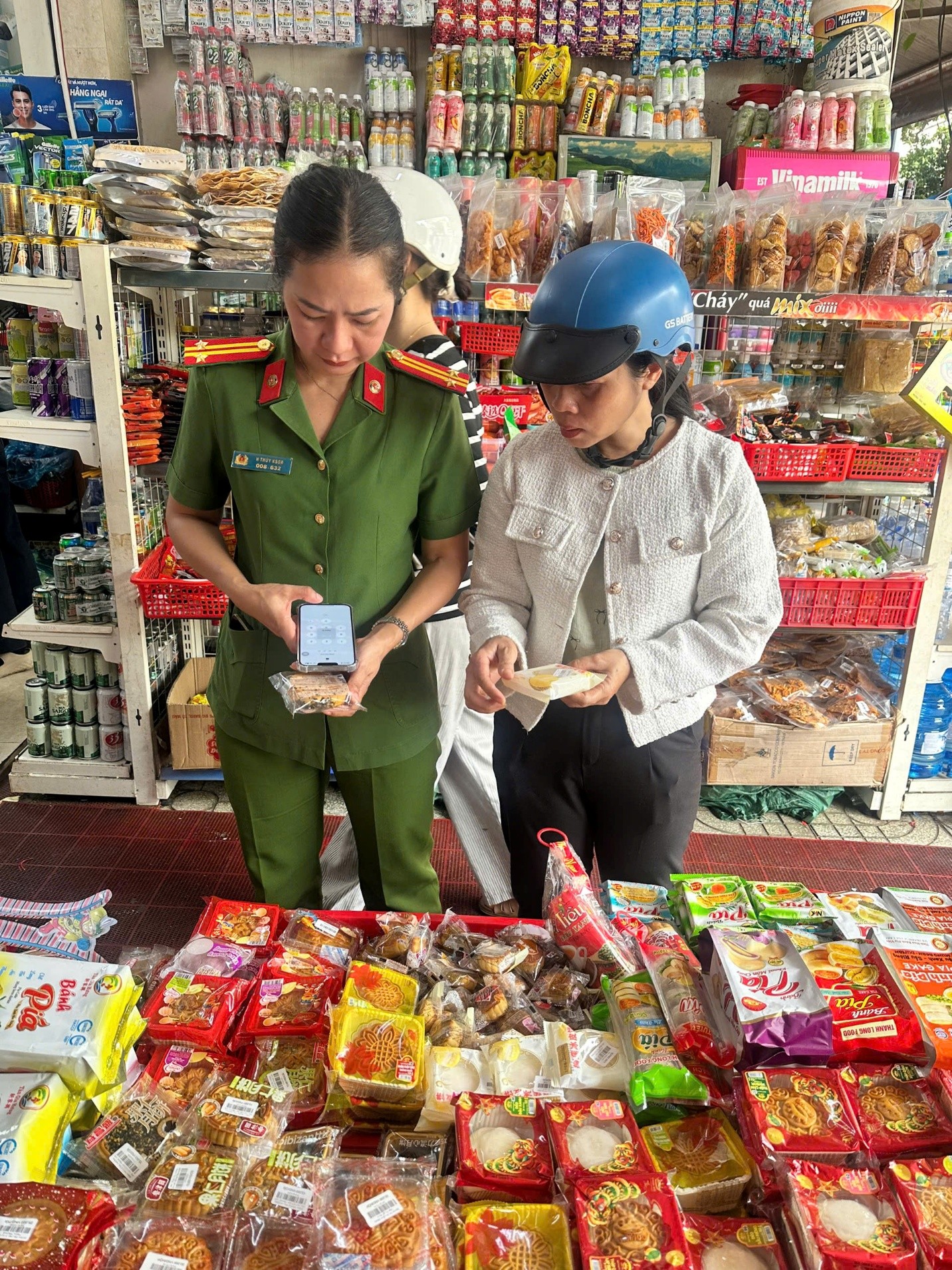PHƯỜNG EA KAO TRIỂN KHAI KIỂM TRA AN TOÀN THỰC PHẨM DỊP TẾT TRUNG THU 2026