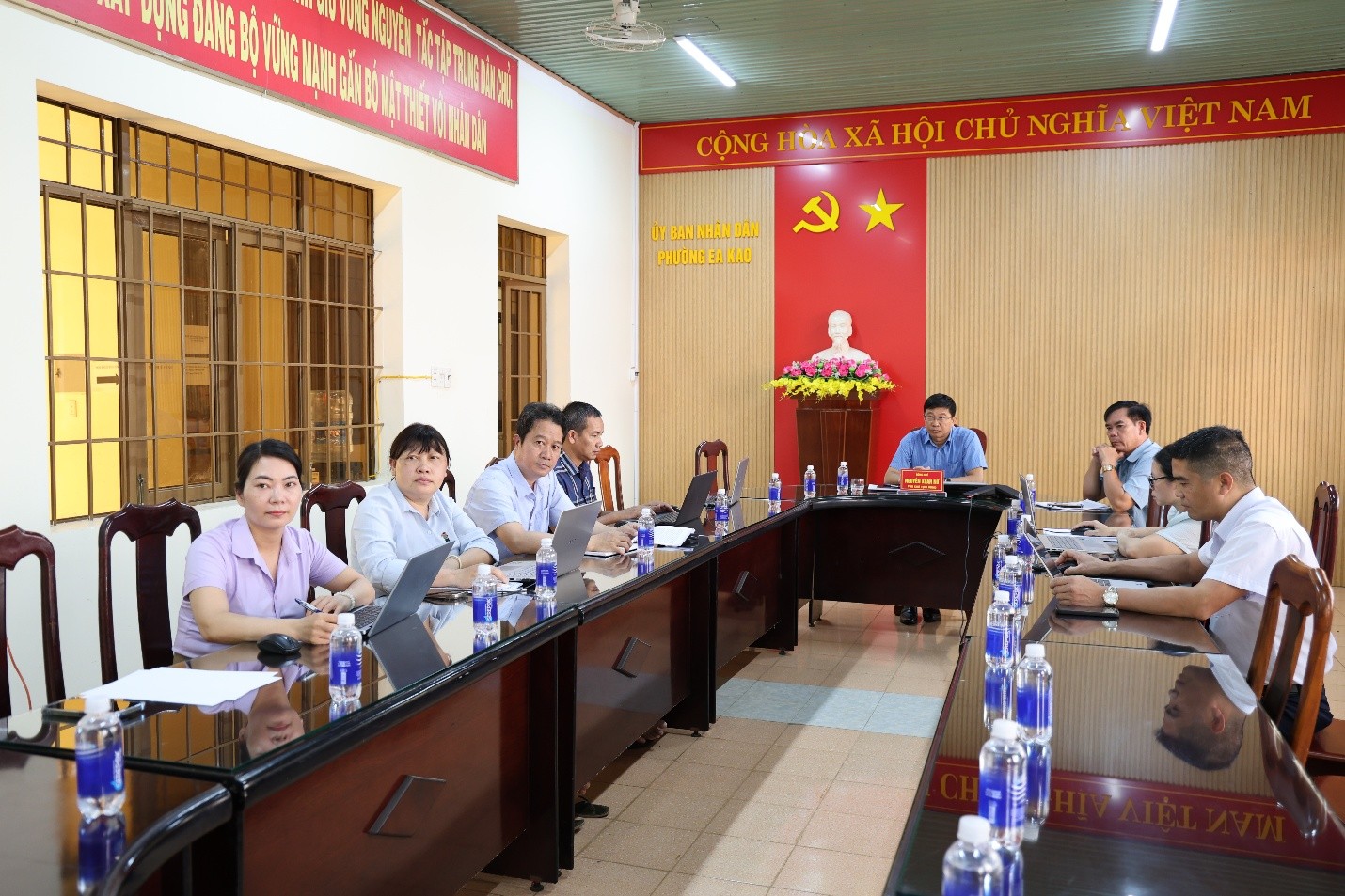 PHƯỜNG EA KAO THAM GIA HỘI NGHỊ PHỔ BIẾN, QUÁN TRIỆT CÁC LUẬT, NGHỊ QUYẾT MỚI CỦA QUỐC HỘI