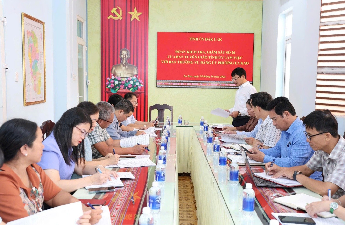 BAN TUYÊN GIÁO TỈNH ỦY LÀM VIỆC VỚI BAN THƯỜNG VỤ ĐẢNG ỦY PHƯỜNG EA KAO