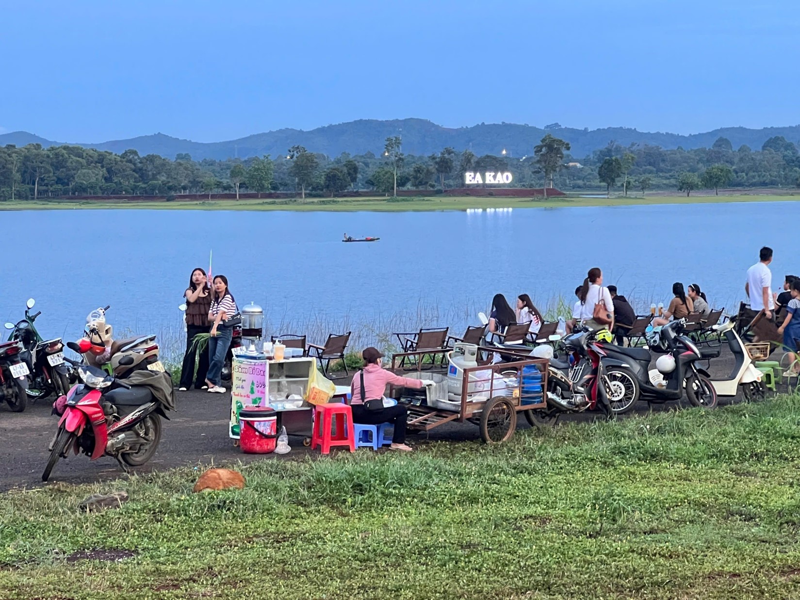 SIẾT CHẶT QUẢN LÝ CÁC HOẠT ĐỘNG TỰ PHÁT TẠI KHU VỰC HỒ EA KAO